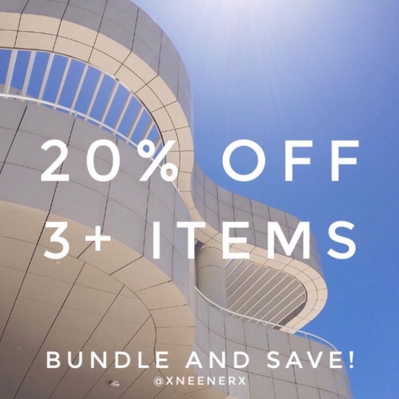 NWT White Button Down Blouse with Long Sleeves - Picture 4 of 4